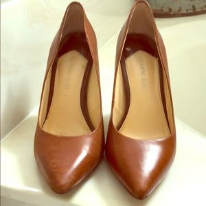 Gianni Bini Robynn pumps.